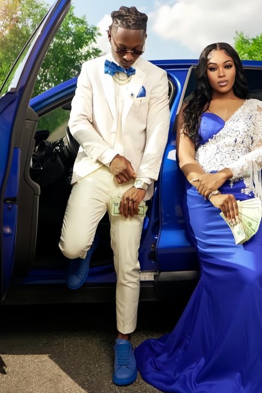 Gerard Slim Simple Off-White Notched Lapel Two Pieces Prom Suits With Flaps