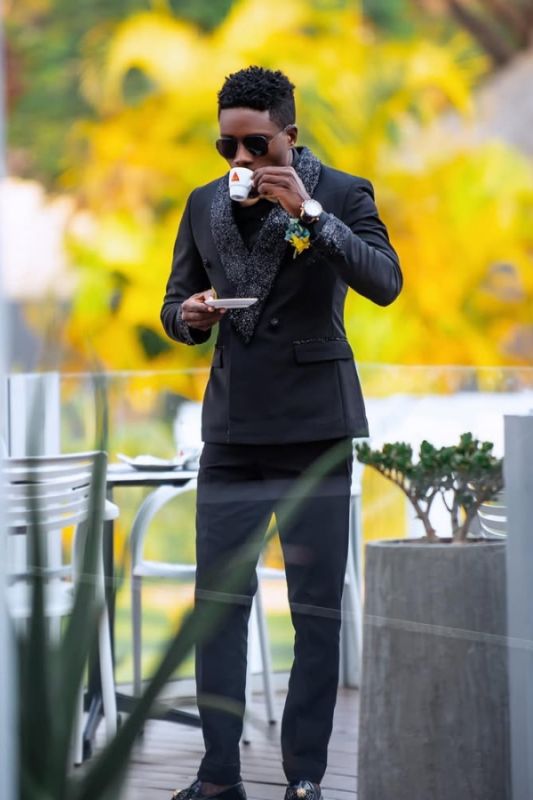 Fancy Black Double Breasted Two Piece Prom Suits With Sequins Shawl Lapel