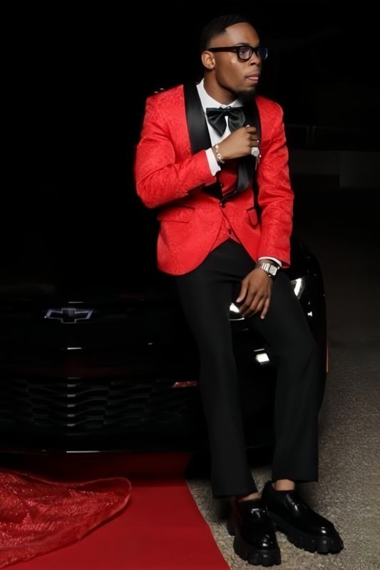 New Stylish Red Jacquard Three Pieces Prom Suits With Black Satin Lapel