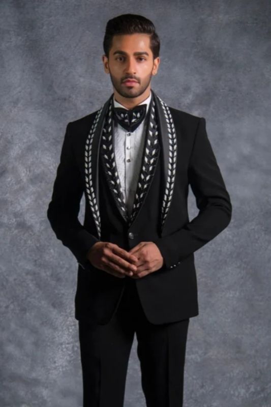 Brady Classical Black Shawl Lapel Three Pieces Prom Suits With Beadings