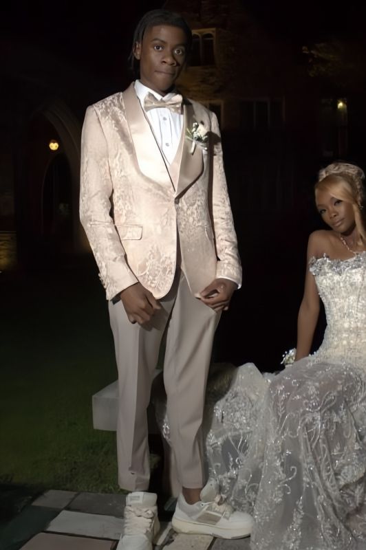 Hayes Fancy Apricot Jacquard Shawl Lapel 3 Piece Prom Suit & White Jacquard Notched Lapel Two Button Prom Suit for Men