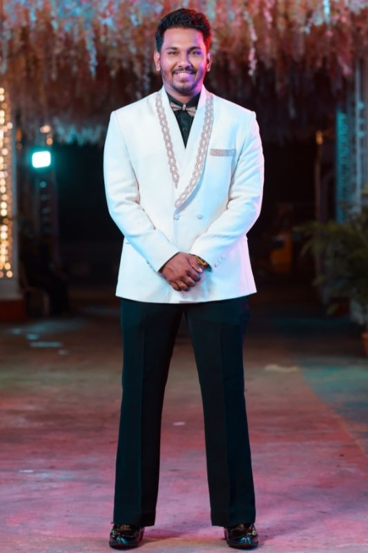 Brady Gentle White Double Breasted Two Prom Suits With Beadings Shawl Lapel