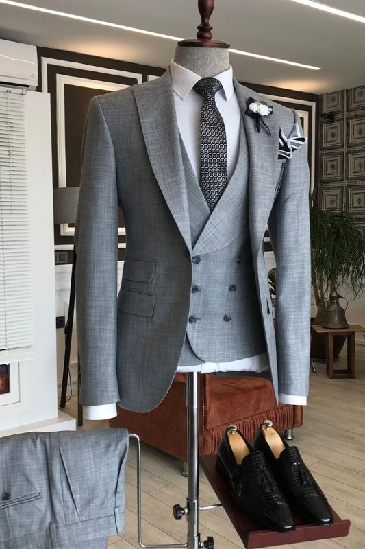 Joyce Fashion Grey Small Plaid Pointed Lapel 3 Petals Custom Men Business Suit