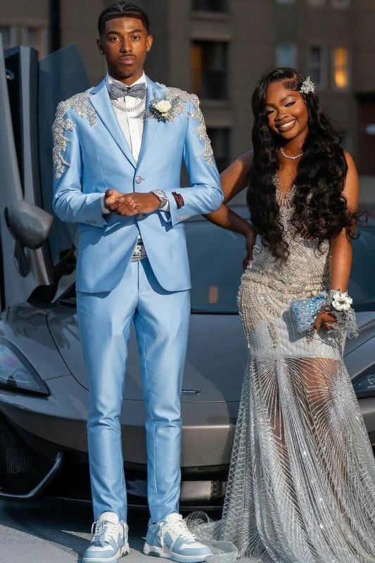 Sky Blue Silver Beaded Appliques Men’s Two Pieces Prom Suits for Graduation
