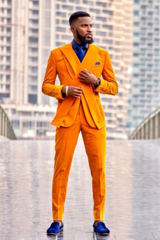Charles Special Orange Shawl Lapel Velvet Two Piece Prom Suits With Sash