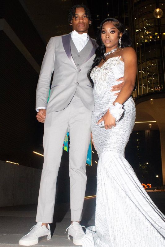 Brady Silver Grey Pointed Fit Homecoming Men Three-Piece Tuxedo