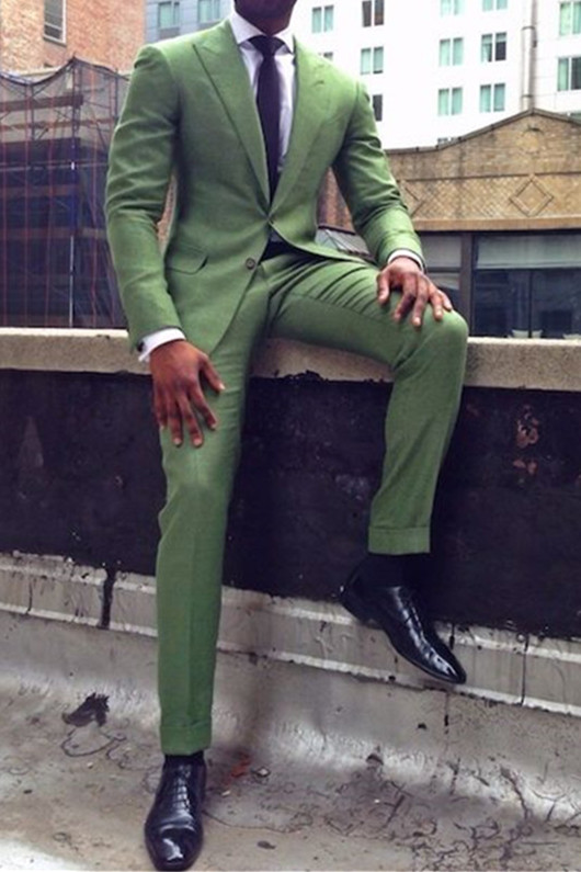 Green Slim Fit Tailored Men Suit | Point Lapel Two-Piece Prom Suit