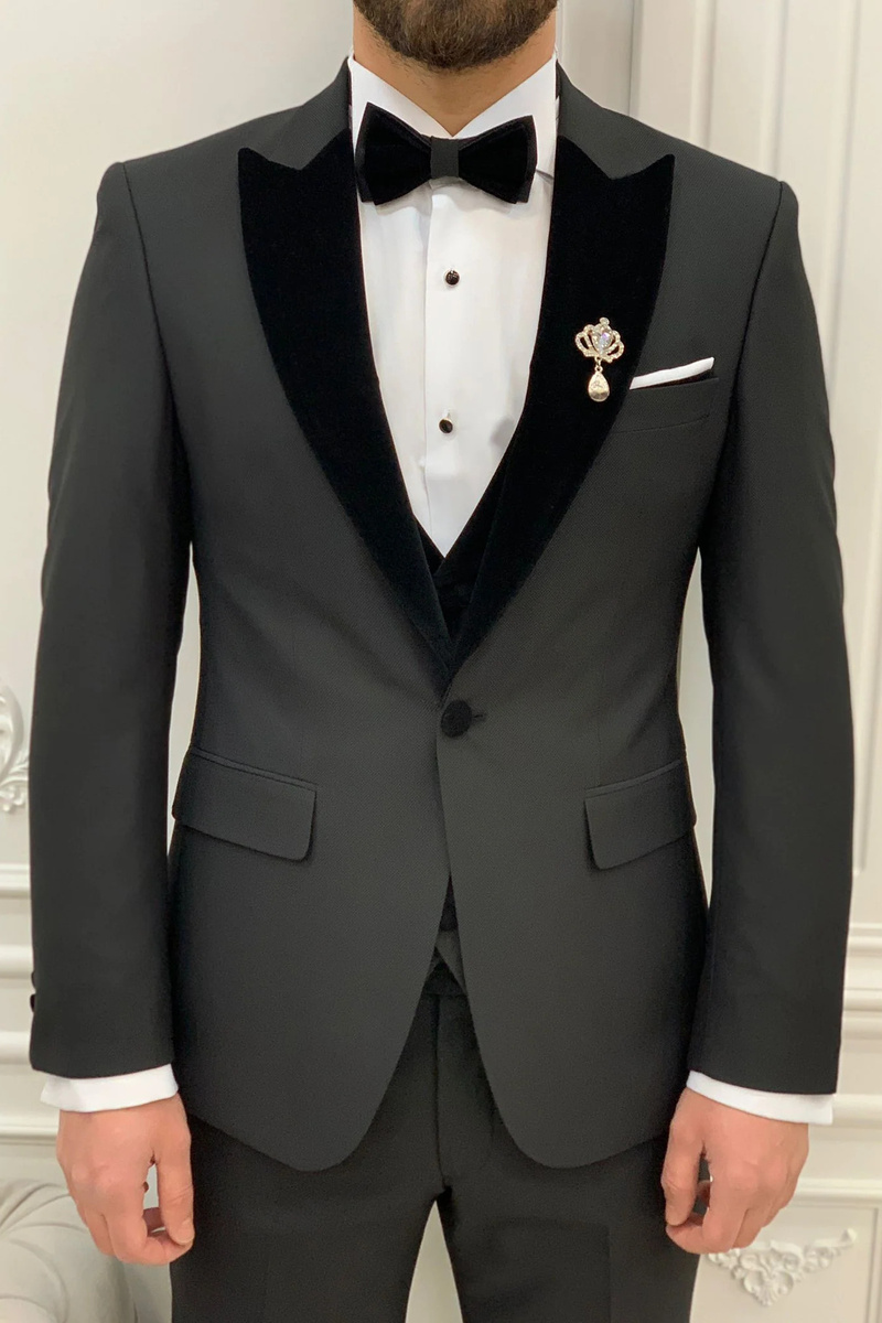 Modern Fashion Black Velvet Slim Fit Three-Piece Tuxedo with Peak Collar