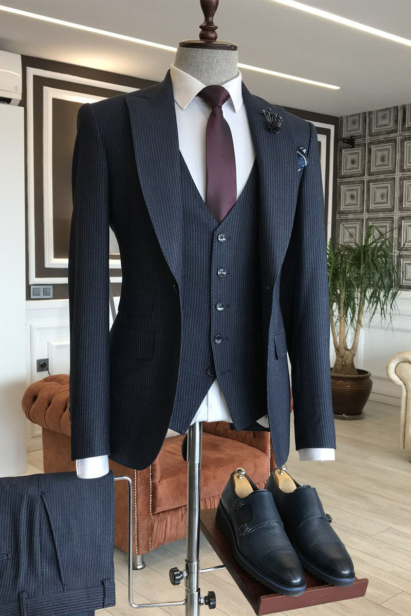 Earl Gentle Navy Velvet Three-Piece Point Lapel Business Suit