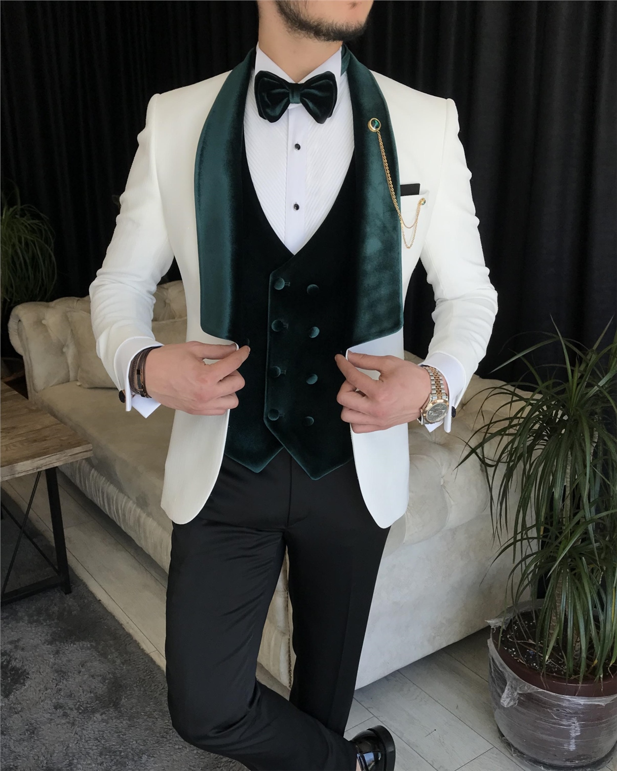 New Green Velvet Lapel White Three-Piece Suit Wedding Suit
