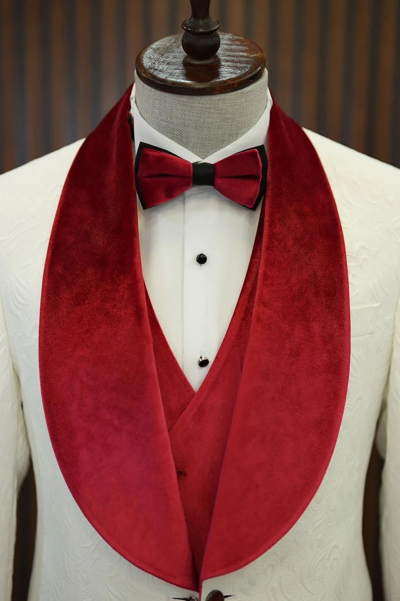 bella Red Velvet Shawl Lapel Jacquard Slim Fit Three-Piece Tuxedo