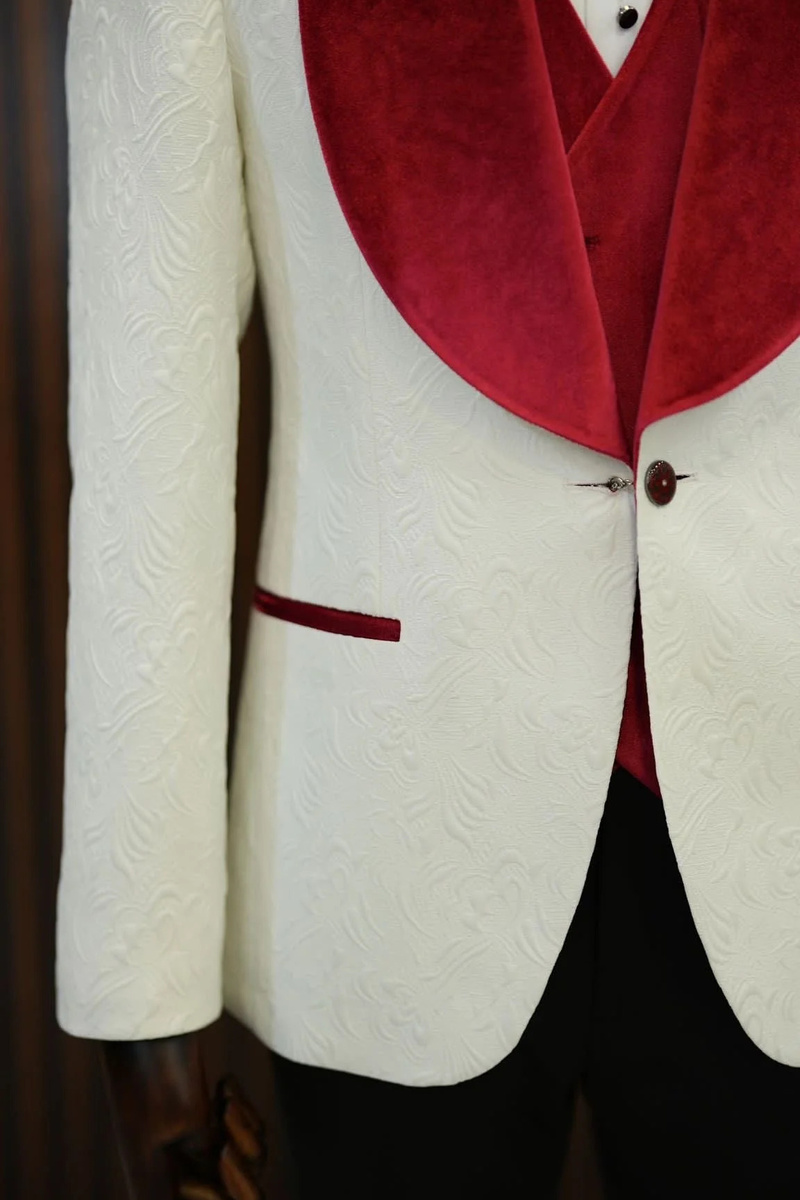 bella Red Velvet Shawl Lapel Jacquard Slim Fit Three-Piece Tuxedo