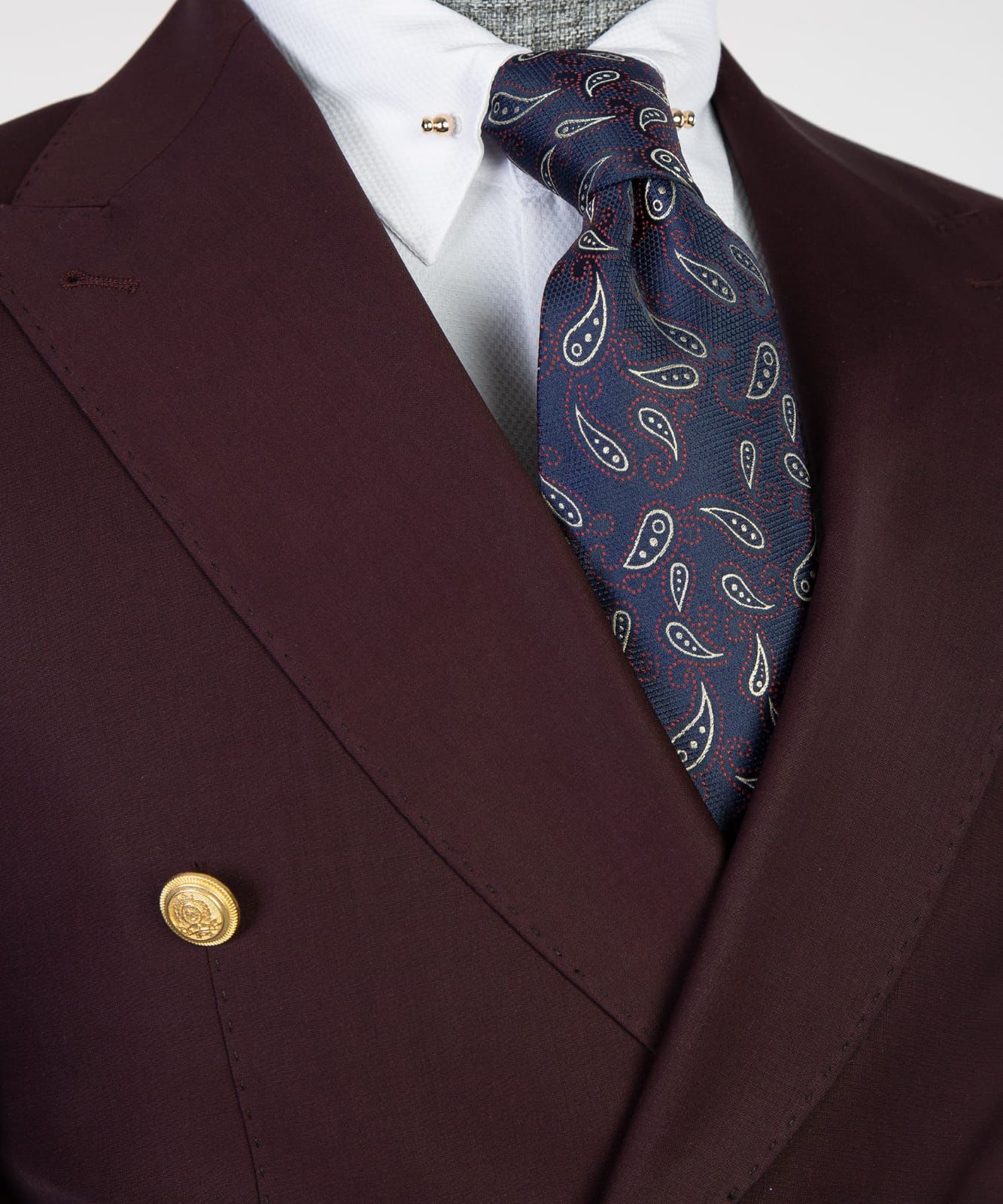 Fashionable Pointed Lapel Burgundy Double-Breasted Suit