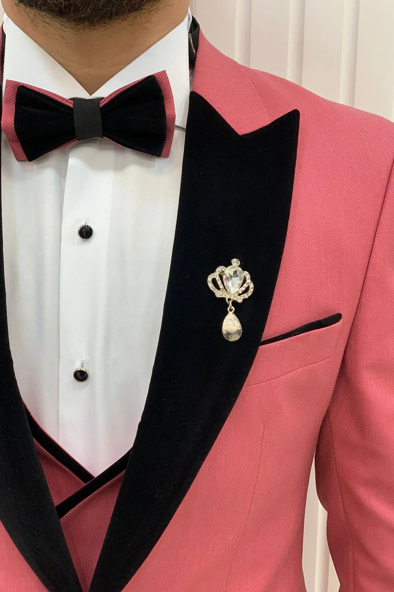 Modern Fashion Pink Slim Fit Velvet Peak Collar Three Piece Tuxedo