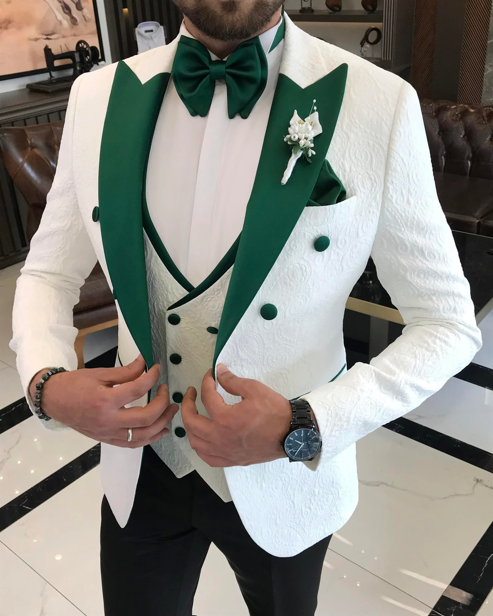 White Slim Fit Lapel Collar Jacket, Vest, and Trousers Groom Suit Gold Collar/White Pants & Green Collar/Black Pants