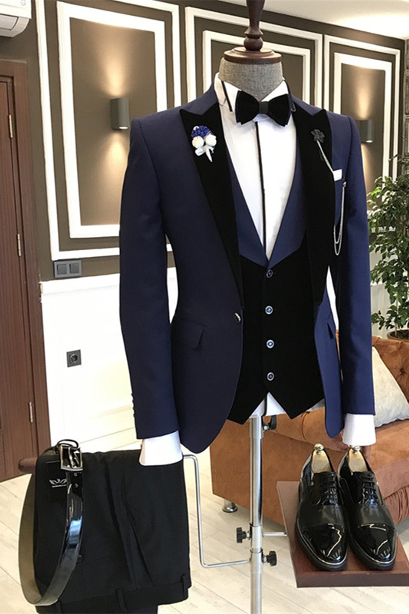 Karter Dark Navy Fashion Point Lapel Suit with Velvet Lapel