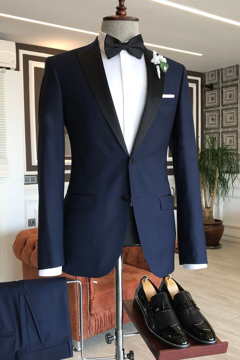 Modern Dark Blue Pointed Lapel Single-Breasted Slim Fit Suit