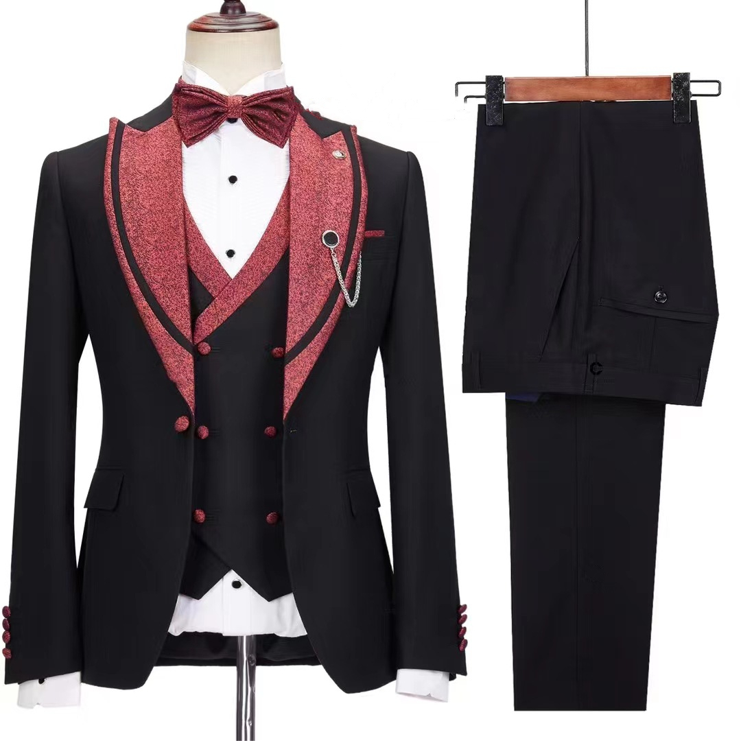 Bespoke Gentleman Black Peak Lapel Three-Piece Prom Suit