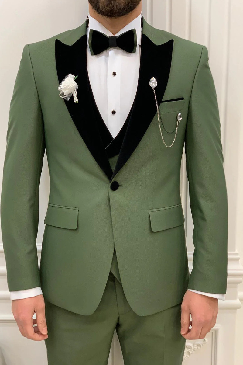 Modern Fashion Light Green Velvet Slim Fit Three-Piece Tuxedo with Peak Collar