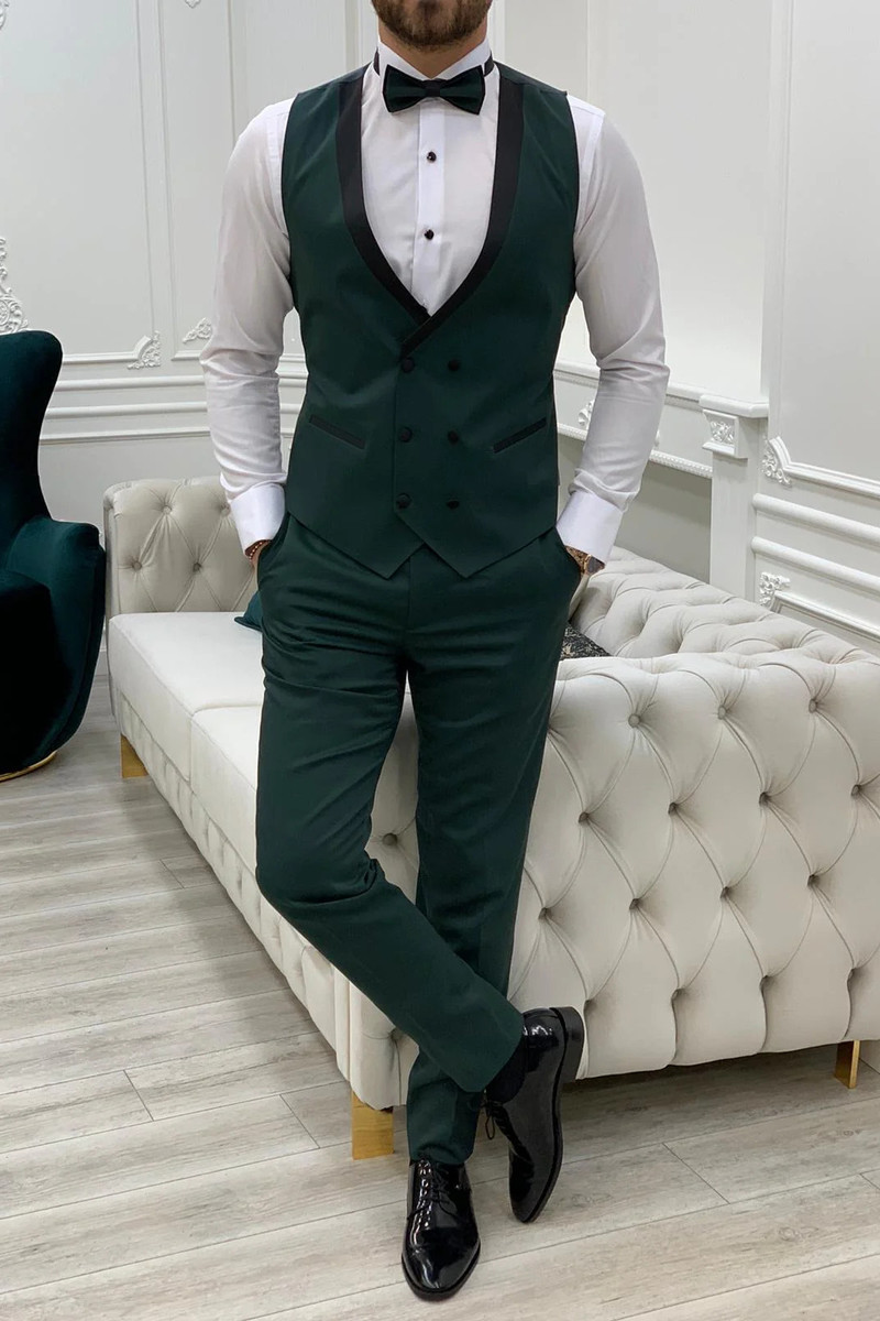 Modern Dark Green Slim Fit Velvet Peak Lapel Tuxedo