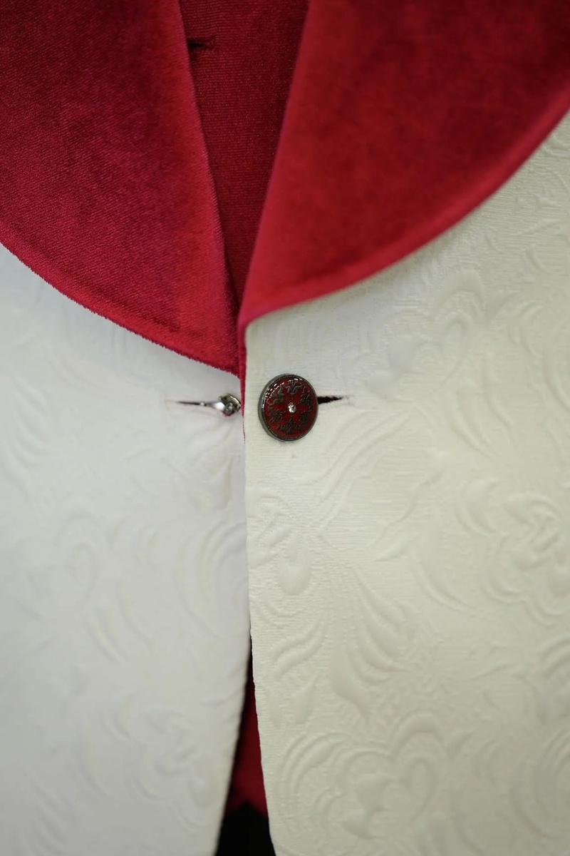 bella Red Velvet Shawl Lapel Jacquard Slim Fit Three-Piece Tuxedo