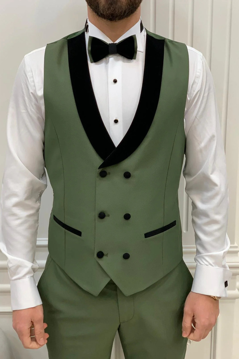 Modern Fashion Light Green Velvet Slim Fit Three-Piece Tuxedo with Peak Collar