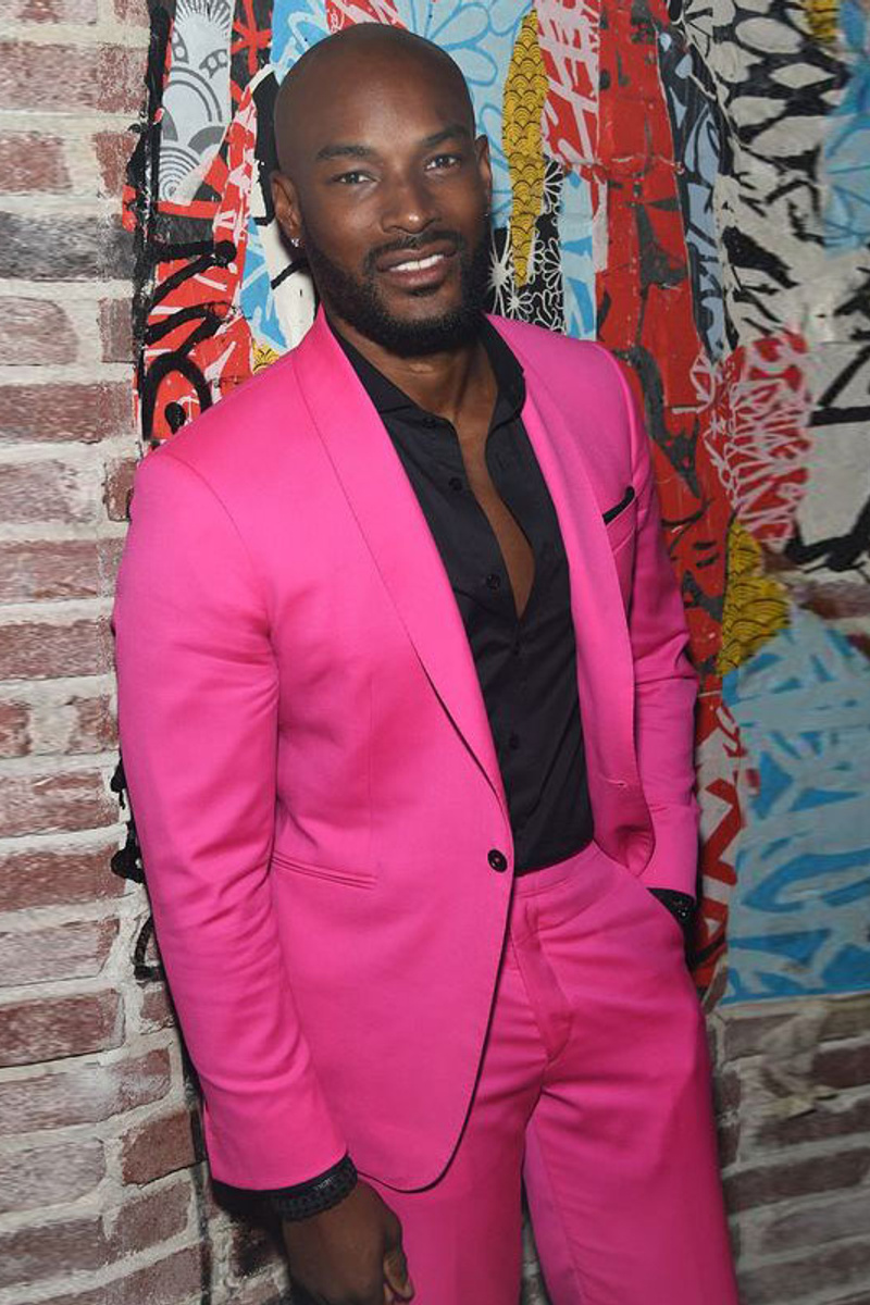 Fashion Fuchsia One Button Slim Fit Men Suit For Prom With Cape Lapel