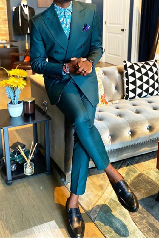 Demetrius Dark Green Pointed Lapel Double Breasted Men Suit
