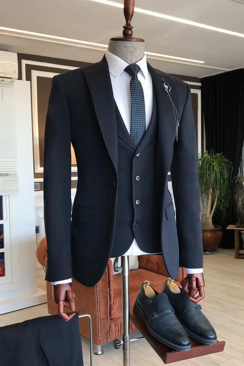 Andre Navy Blue Point Lapel Three-Piece Formal Business Suit