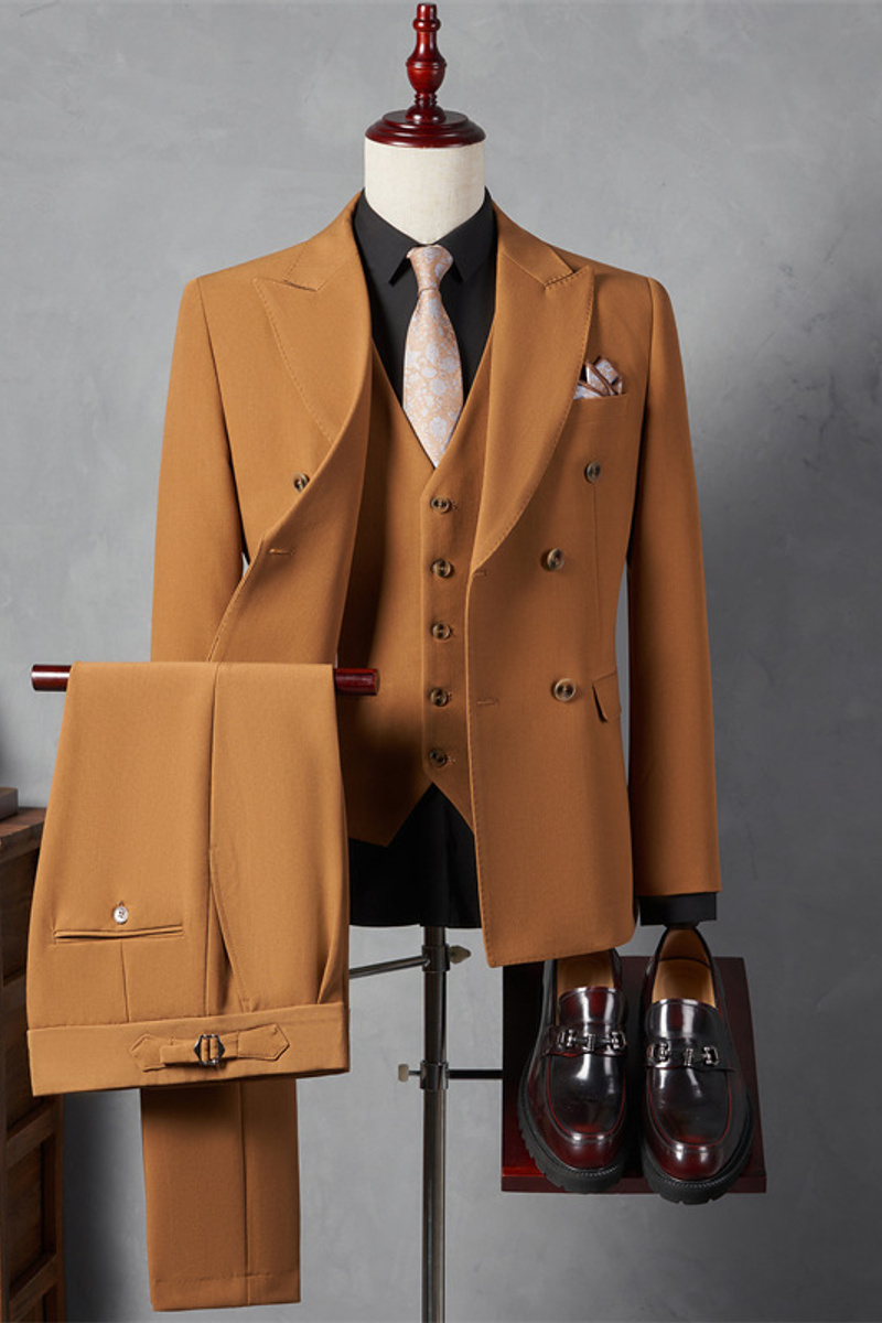 Italian Style Yellow Lapel Collar Slim Fit Suit Wedding Business Suit with Adjustable Chest Buckle