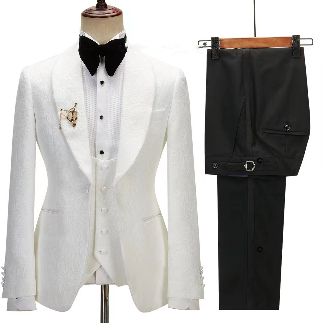 Gentle White Jacquard Shawl Lapel Three-Piece Wedding Suit