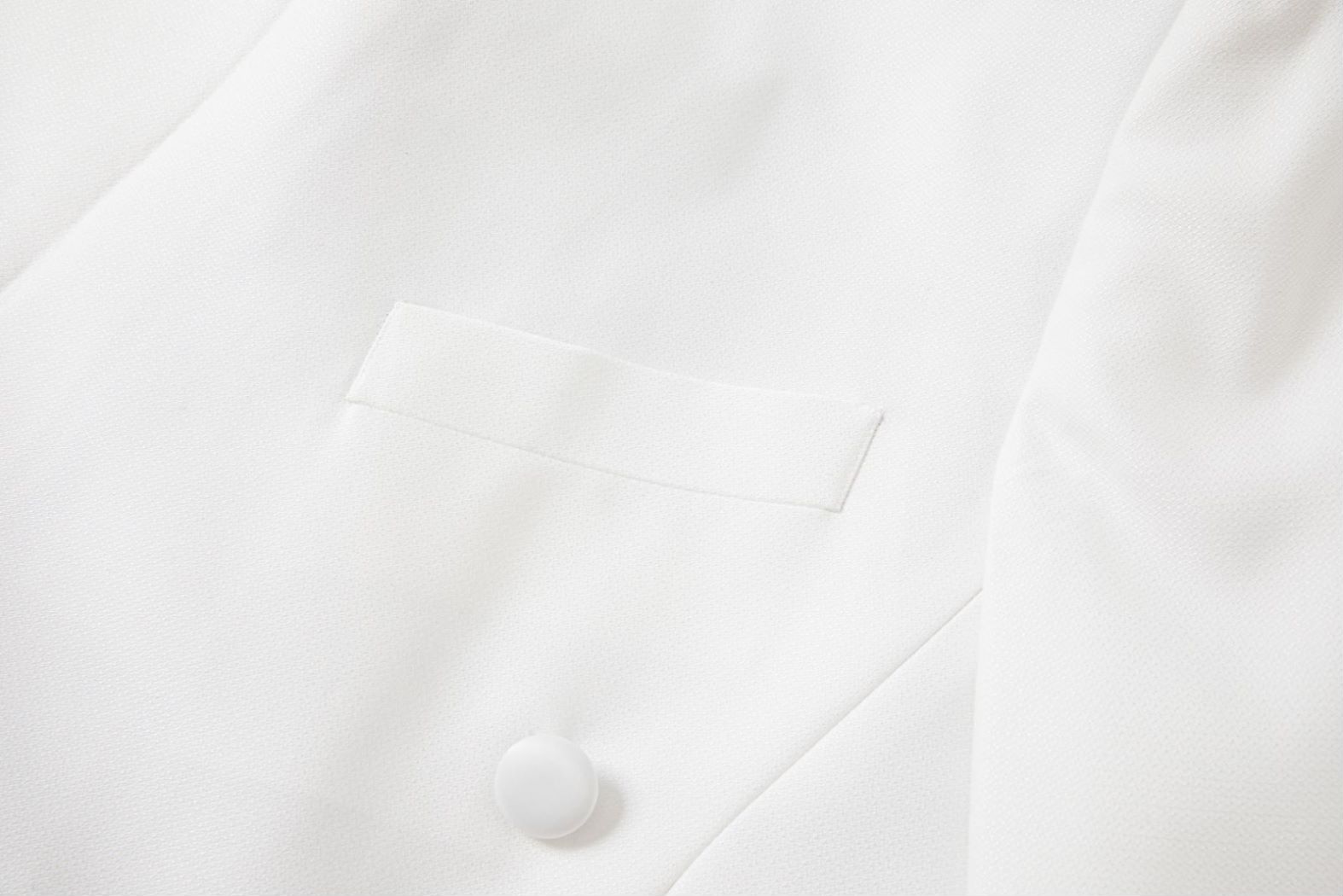 Alejandro Chic White Two-Piece Point Lapel Double-Breasted Wedding Suit