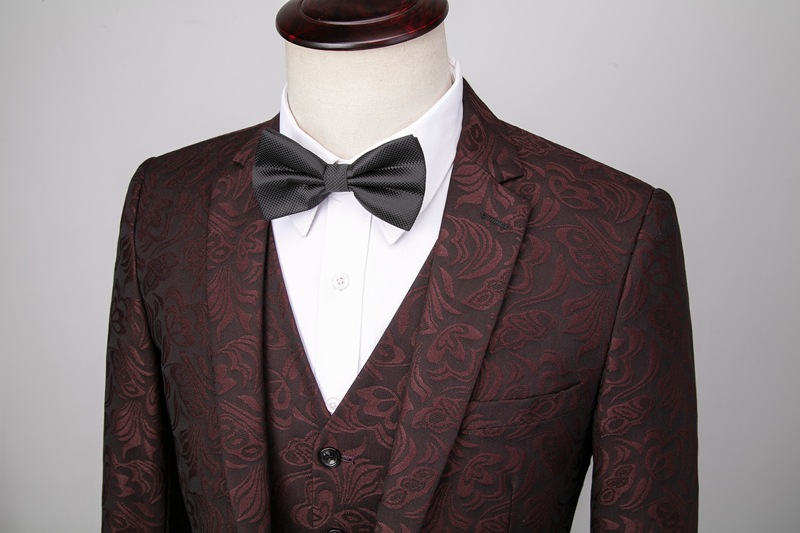 Fashion Burgundy Check Design Prom Suit Three-Piece One-Button Tuxedo