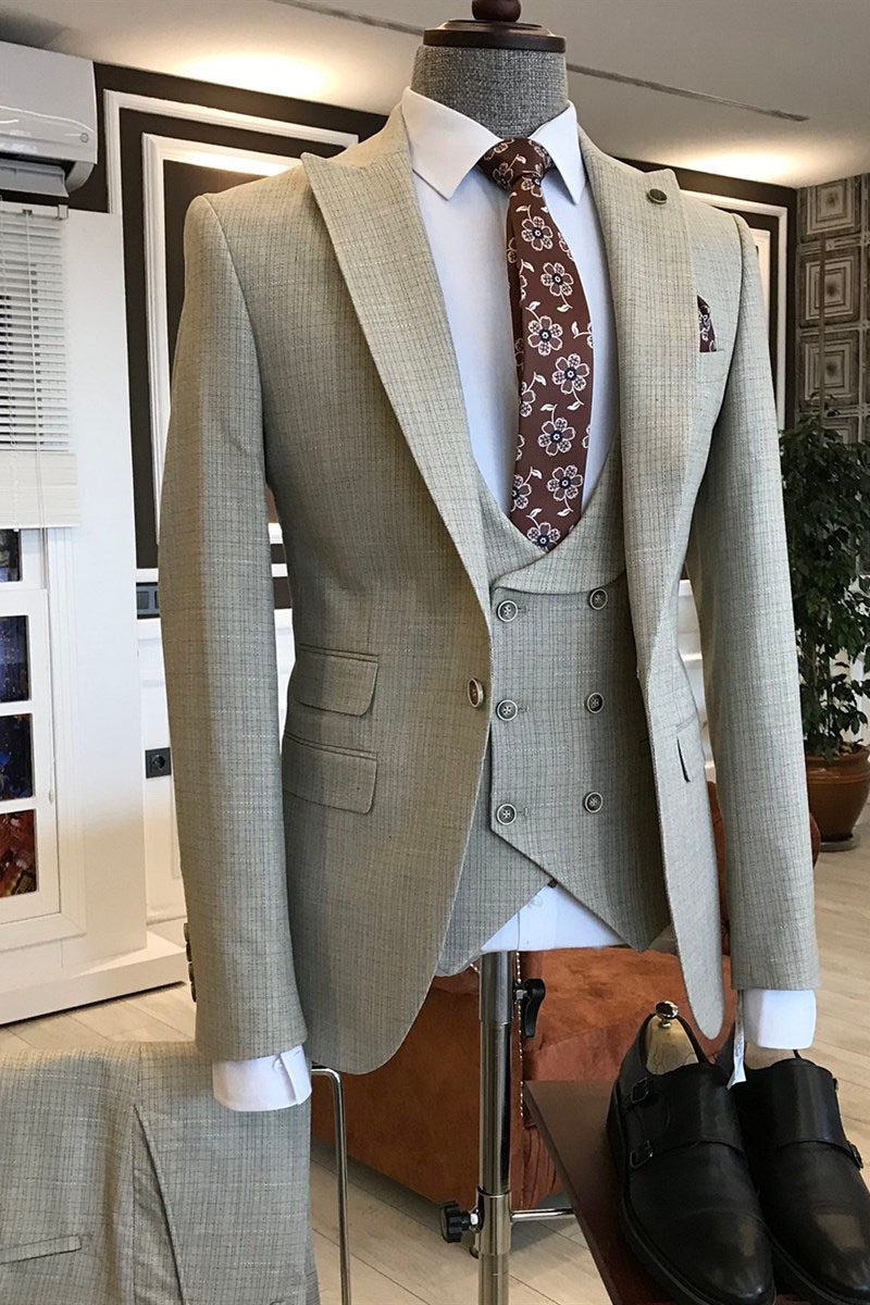 Nelson Fashion Light Brown Small Plaid Pointed Lapel Three-Flap Business Suit