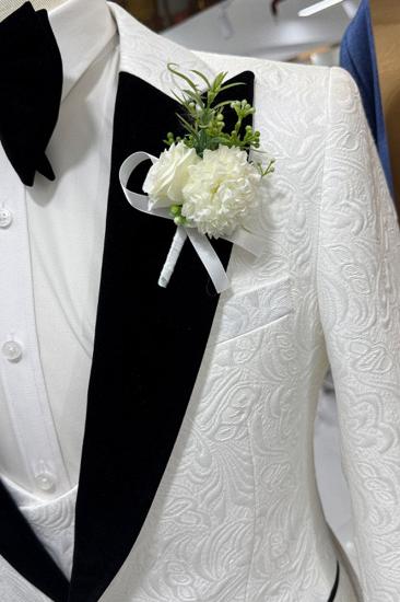 White Jacquard Pointed Collar Button Wedding Suit | Groom Three Piece Suit_3