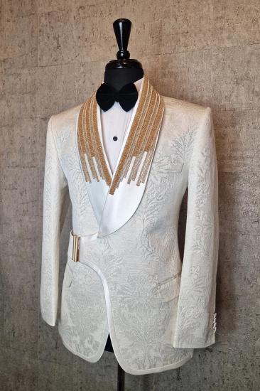 White Jacquard Shawl Lapel Two Piece Men Suit With Gold Beaded Collar For Wedding Prom