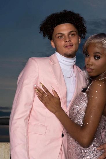 Slim Modern Pink Notched Lapel Two Buttons Slim Fit Prom Suits_2